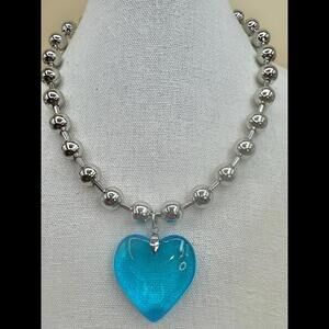 Stylish Blue Heart Pendant Necklace with Silver Tone Beads